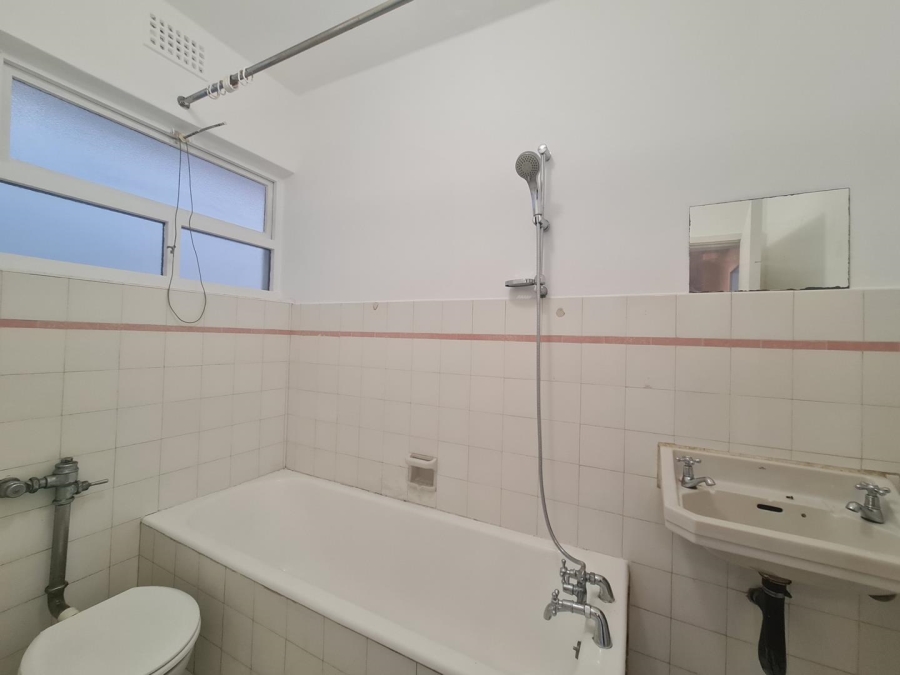 To Let 2 Bedroom Property for Rent in Mouille Point Western Cape